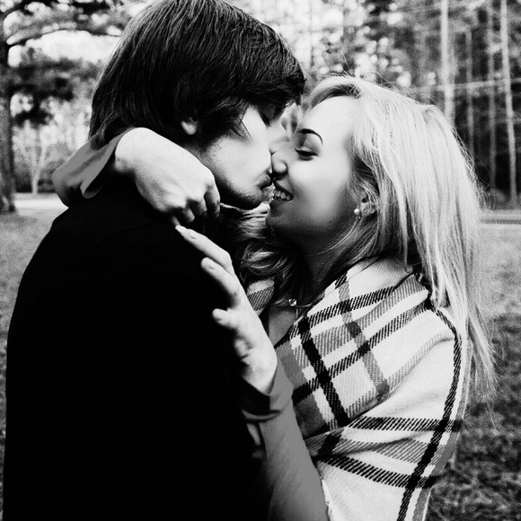 Meet your Posher, Alexis - Picture 2 of 8